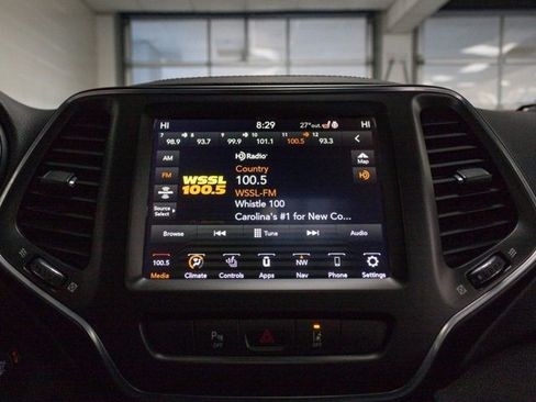 Certified 2021 Jeep Cherokee Trailhawk w/ Sun, Sound & Nav Group image 13