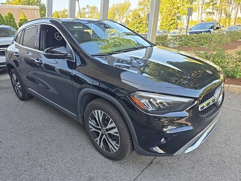 Used 2026 Mercedes-Benz GLA 250 4MATIC image 2