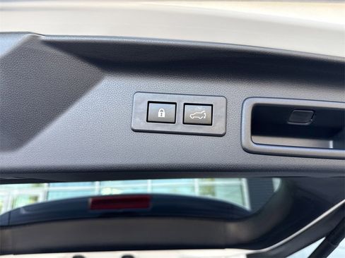 Certified 2025 Subaru Forester Premium w/ Protection Package (1PH) image 33