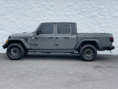 Used 2021 Jeep Gladiator Sport w/ Trailer Tow Package image 4