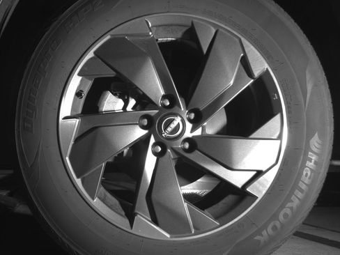 Used 2025 Nissan Rogue SV image 12