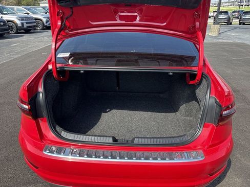 Used 2019 Volkswagen Jetta SEL w/ Cold Weather Package image 19