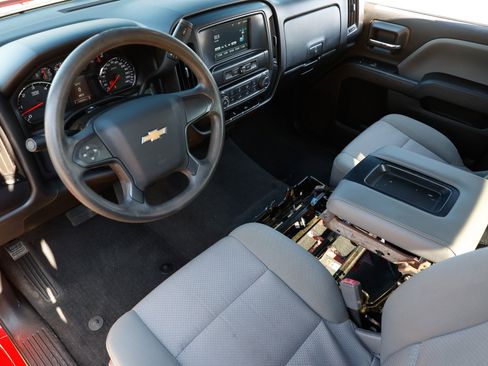 Used 2019 Chevrolet Silverado 1500 Custom w/ Custom Convenience Package image 6