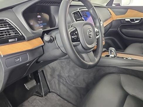 Certified 2023 Volvo XC90 B6 Plus AWD/4WD image 23