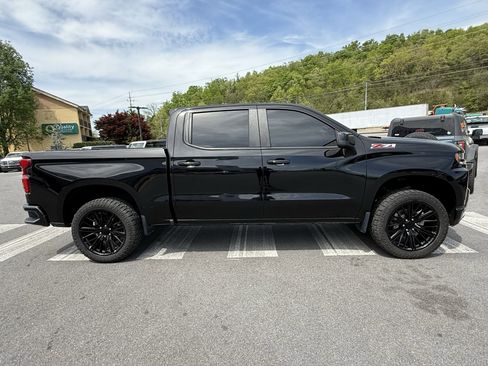 Used 2021 Chevrolet Silverado 1500 LT Trail Boss image 4