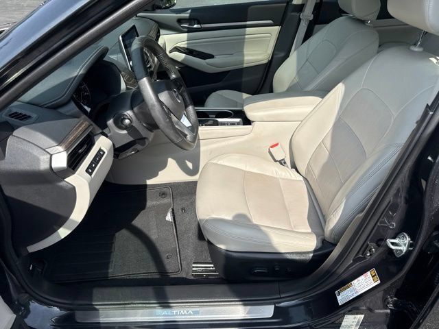 Used 2022 Nissan Altima 2.5 SL FWD image 11