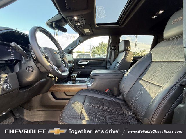 Used 2026 Chevrolet Silverado 1500 High Country AWD/4WD image 32
