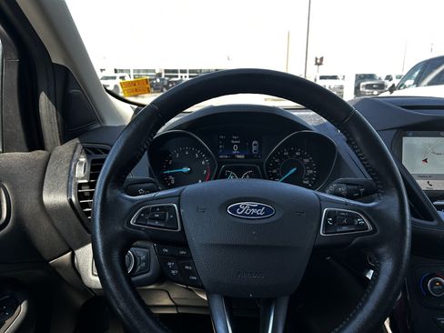 Used 2018 Ford Escape Titanium AWD/4WD image 17