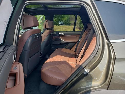 New 2026 BMW X5 xDrive40i w/ Climate Comfort Package AWD/4WD image 7