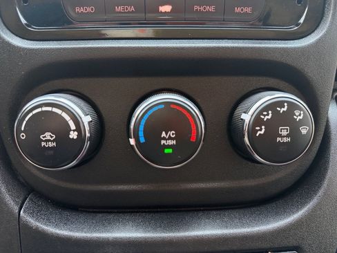 Used 2018 RAM ProMaster 2500 FWD image 19