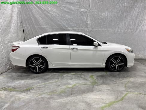 Used 2017 Honda Accord Sport Special Edition image 14