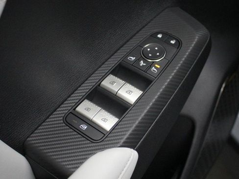 New 2026 Mitsubishi Outlander SE image 16