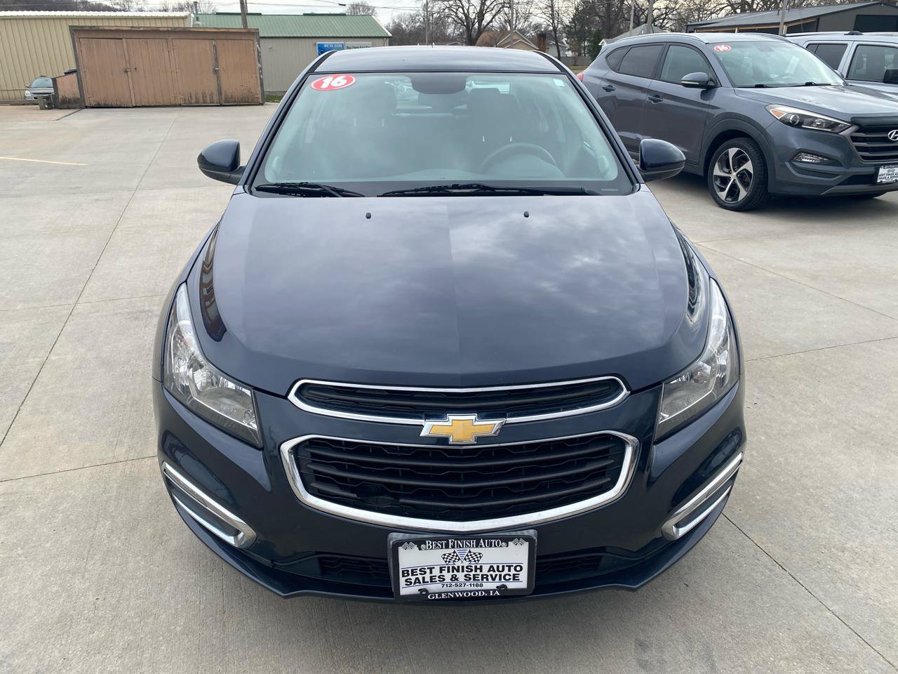 Used 2016 Chevrolet Cruze LT FWD image 3