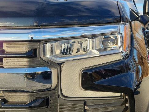 Certified 2023 Chevrolet Silverado 1500 LT image 9