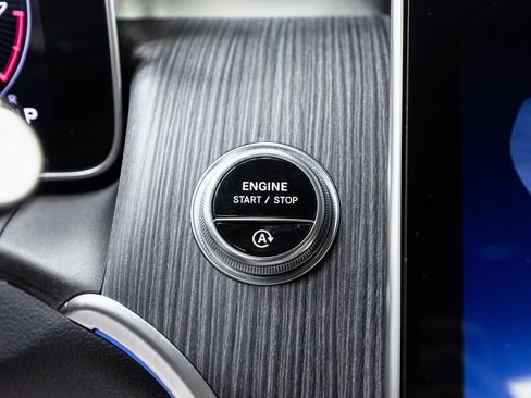 Used 2024 Mercedes-Benz GLC 43 AMG GLC 43 AMG image 16