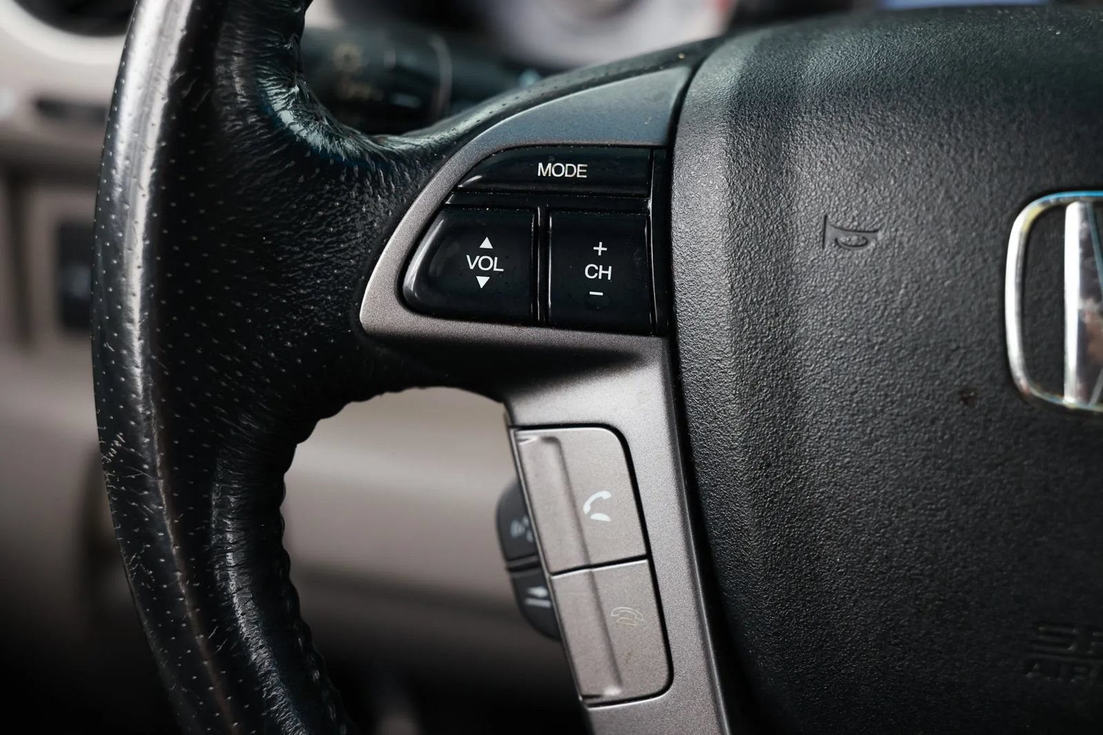 Used 2012 Honda Pilot Touring image 32