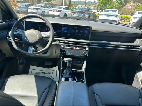 Used 2025 Hyundai Santa Cruz SEL FWD image 10