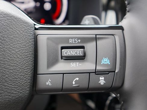 New 2026 Nissan Pathfinder SL FWD image 12