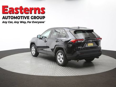 Used 2021 Toyota RAV4 XLE AWD/4WD image 63