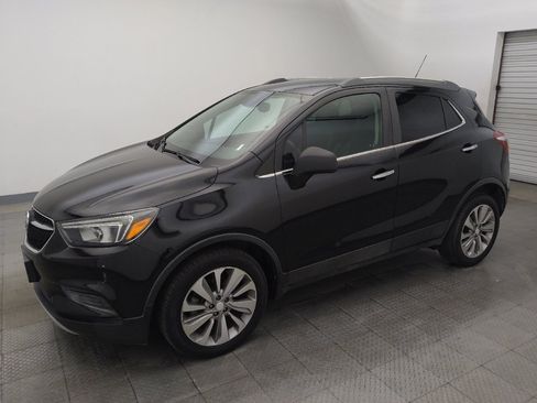 Used 2020 Buick Encore Preferred FWD image 2