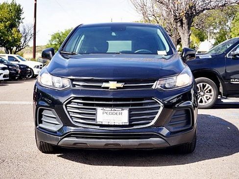 Used 2021 Chevrolet Trax LS w/ Tint and Cruise Package FWD image 5