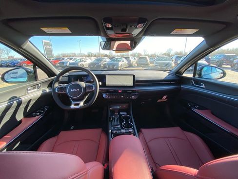 Used 2025 Toyota Tacoma TRD Off-Road image 23