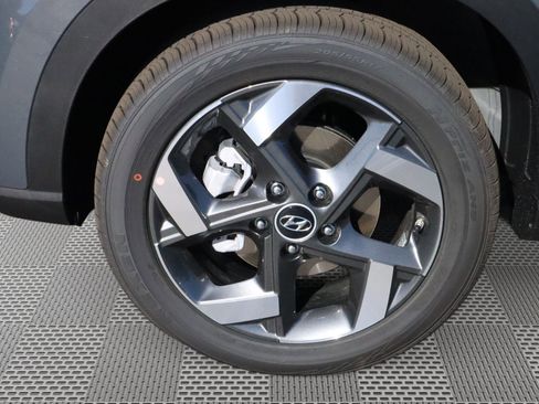 New 2026 Hyundai Venue SEL FWD image 4