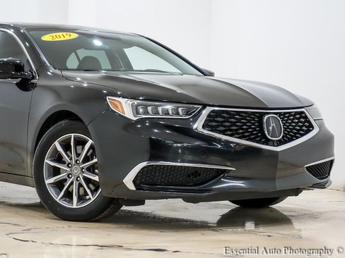 Used 2019 Acura TLX FWD image 2