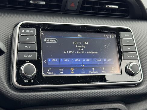 Certified 2025 Nissan Kicks Play S image 9