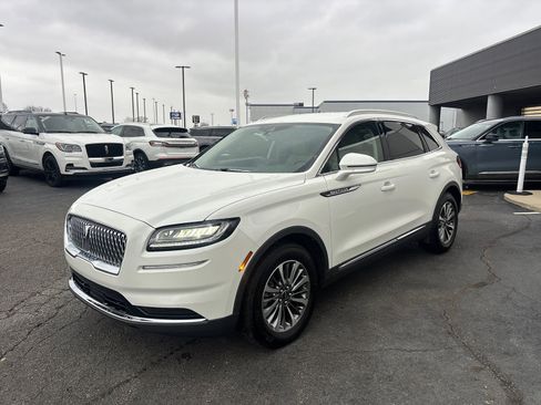 Certified 2023 Lincoln Nautilus FWD w/ Premium Package image 3