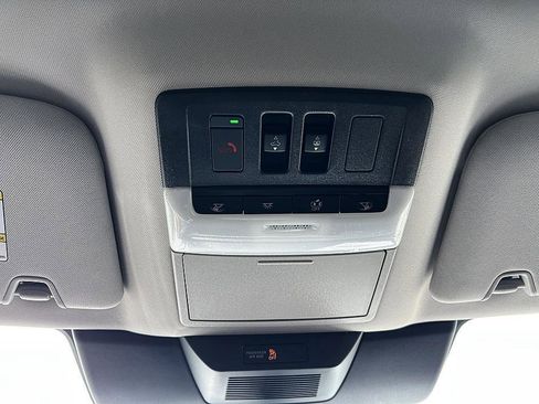 New 2026 Nissan Pathfinder SL image 25