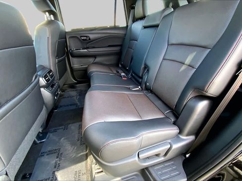 Used 2024 Honda Passport Black Edition image 20