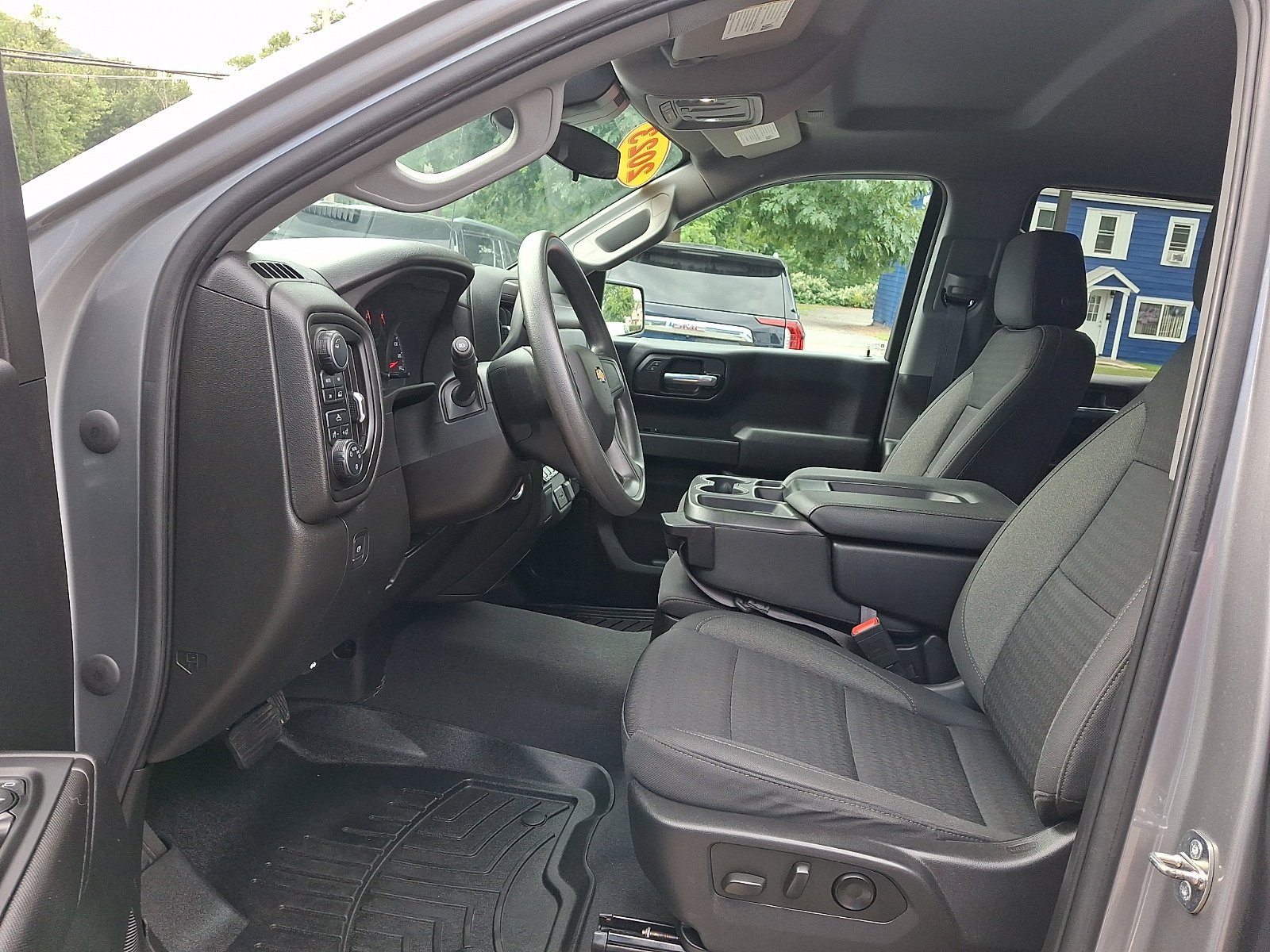 Used 2023 Chevrolet Silverado 1500 Custom AWD/4WD image 13