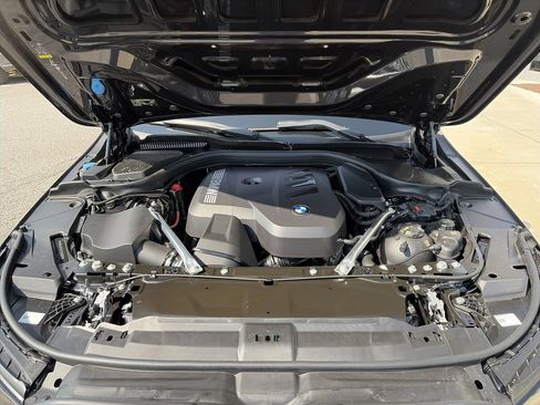 Used 2027 BMW 530i w/ M Sport Package RWD image 39