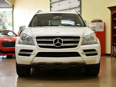 Used 2012 Mercedes-Benz GL 450 4MATIC image 3
