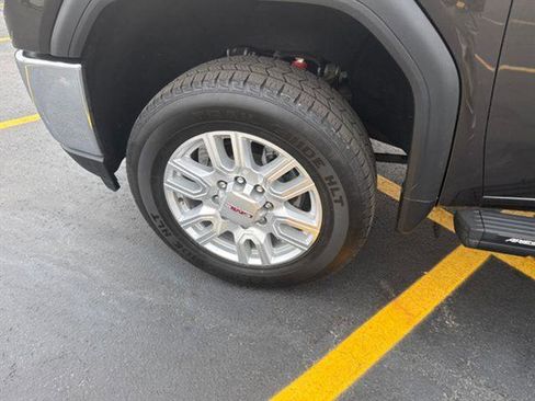 Used 2021 GMC Sierra 2500 SLT w/ SLT Premium Package image 20