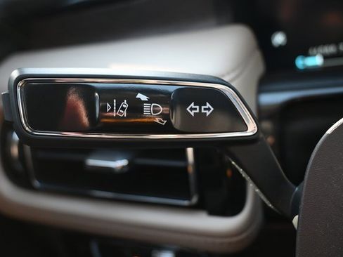 Used 2023 Lincoln Nautilus Reserve w/ Equipment Group 201A image 38