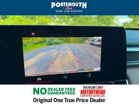 Used 2024 GMC Canyon AT4 image 10