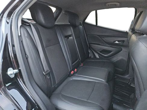 Used 2021 Buick Encore Preferred image 40