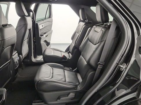 Used 2021 Ford Explorer ST w/ Equipment Group 401A image 32