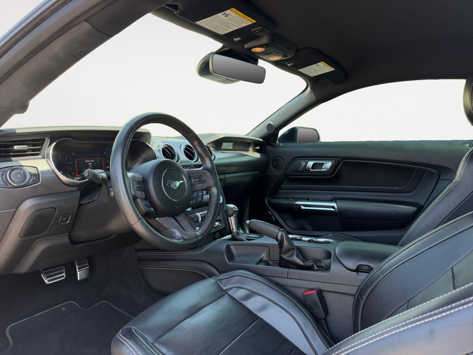 Used 2021 Ford Mustang GT Premium w/ Equipment Group 401A RWD image 9