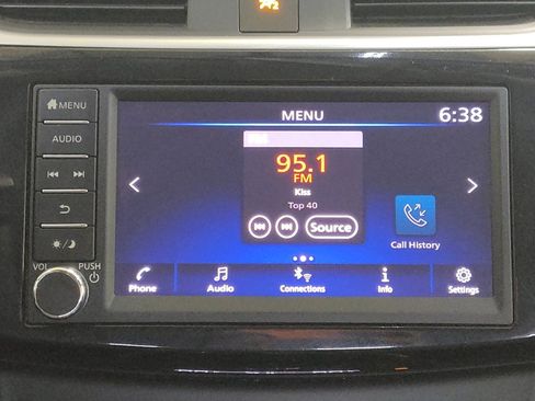 Used 2019 Nissan Sentra SV FWD image 25