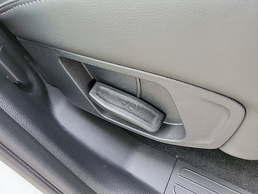 Used 2023 Hyundai Santa Fe Limited AWD/4WD image 15