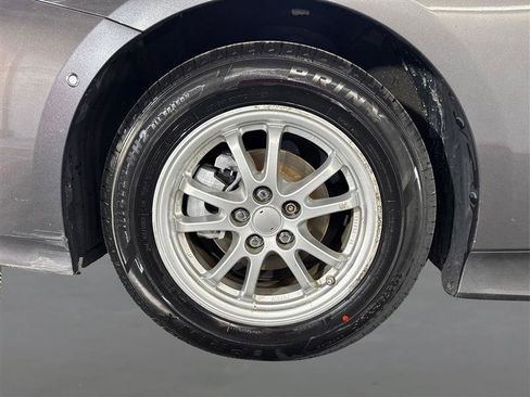Used 2018 Toyota Prius Four FWD image 20