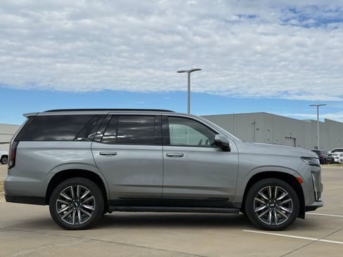 Certified 2023 Cadillac Escalade Sport image 8