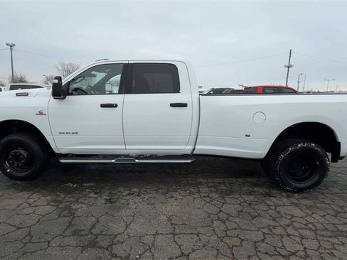 Used 2024 RAM 3500 Big Horn image 5