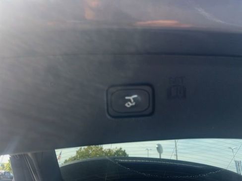 Used 2022 Ford Edge ST w/ Equipment Group 401A image 13