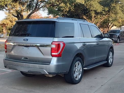 Used 2020 Ford Expedition XLT w/ Equipment Group 202A RWD image 3