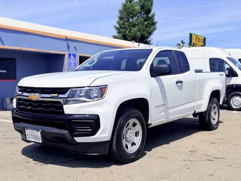Used 2021 Chevrolet Colorado W/T w/ WT Convenience Package AWD/4WD image 1