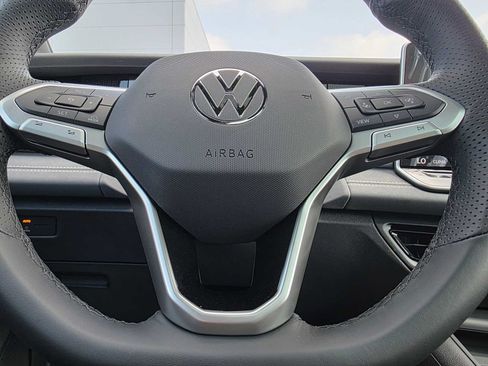 New 2026 Volkswagen Tiguan SE R-Line AWD/4WD image 24